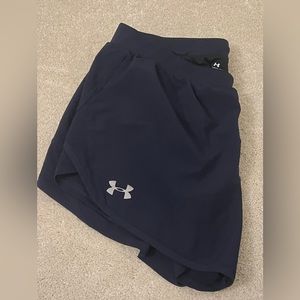 Black under armour running short women’s medium